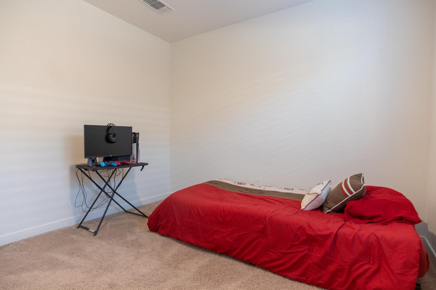 714 Dean Ct, Merced, CA 95341