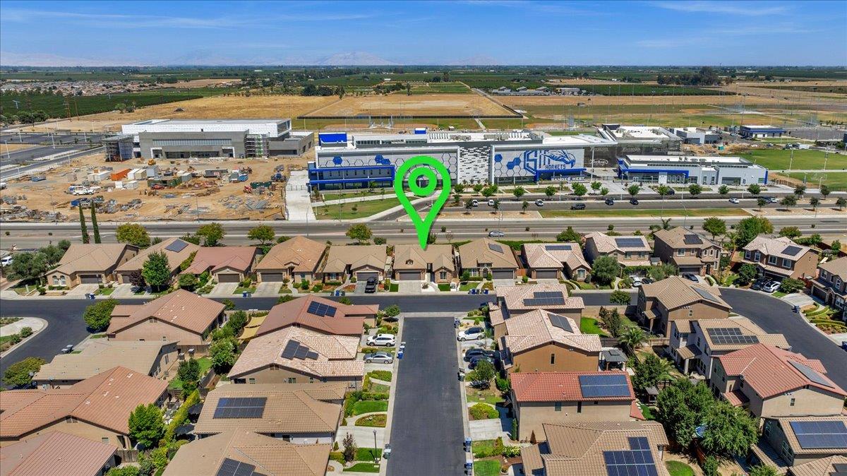 2481 S Via Versilia Dr, Fresno, CA 93727