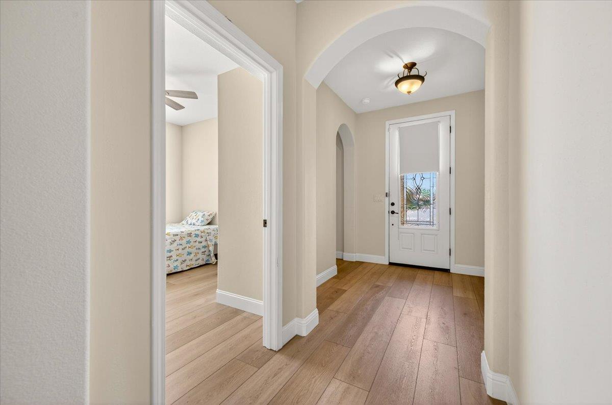 2481 S Via Versilia Dr, Fresno, CA 93727