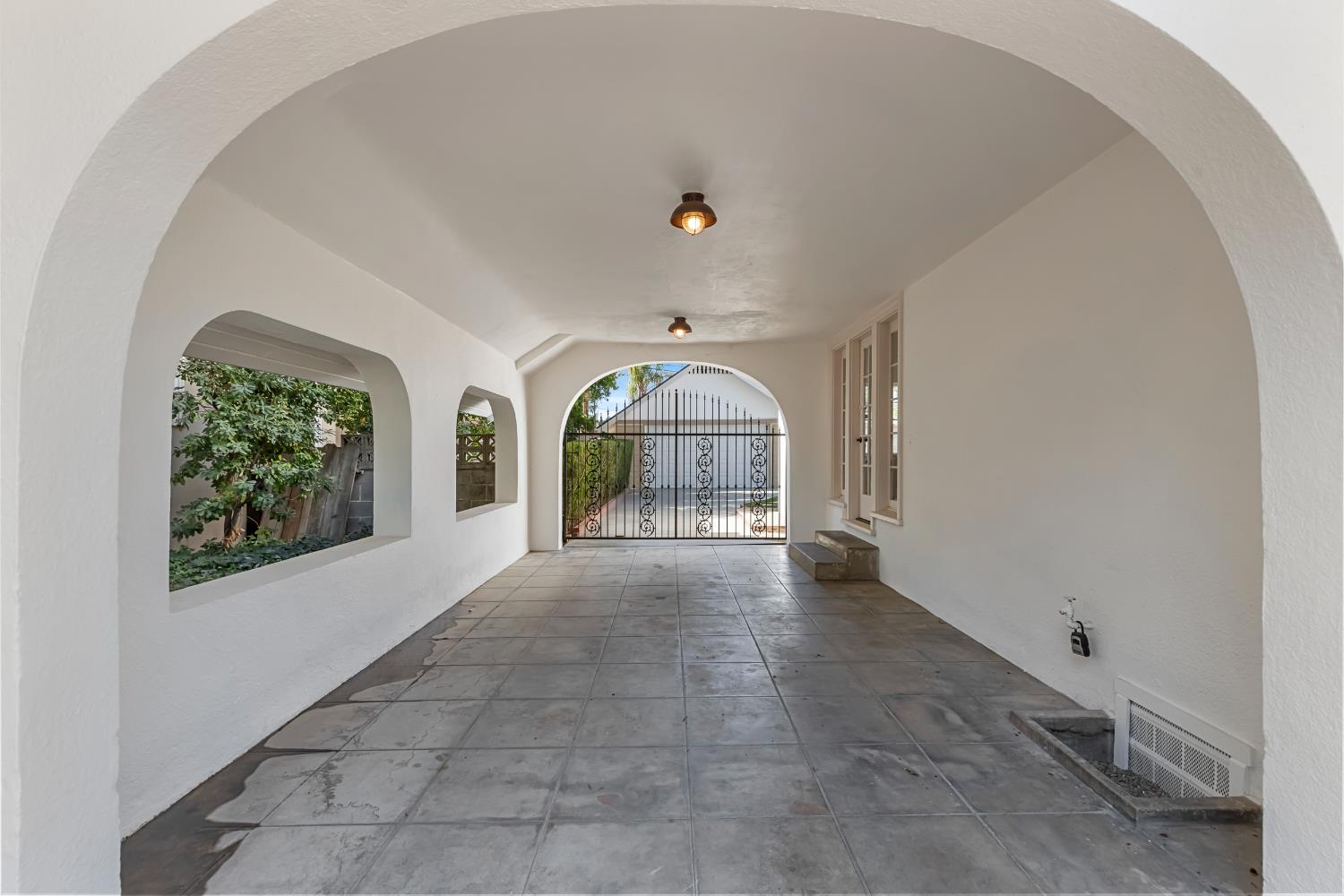 1487 N Echo Ave, Fresno, CA 93728