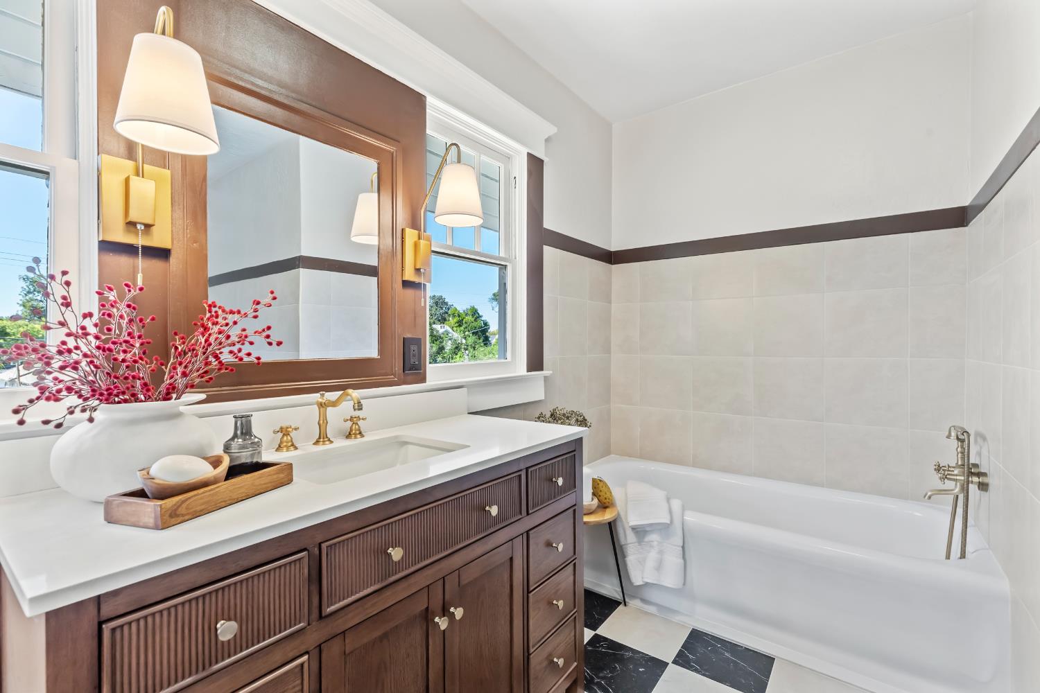 1487 N Echo Ave, Fresno, CA 93728