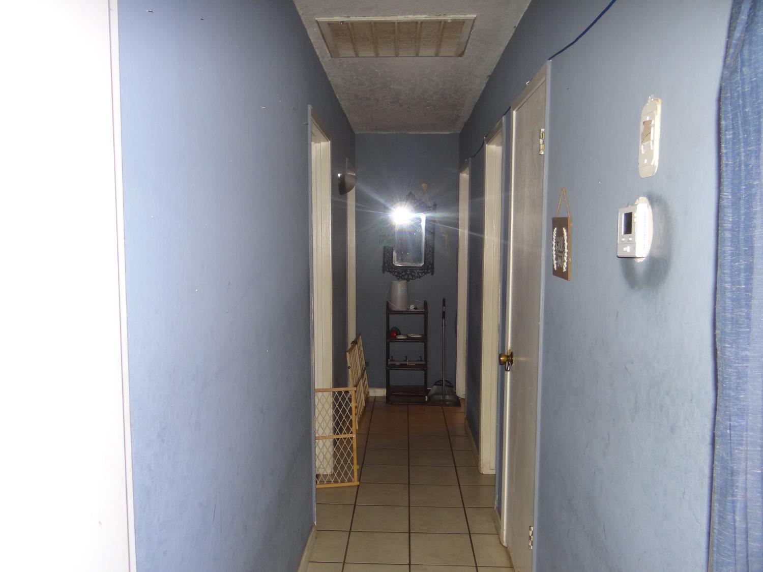 4445 N Emerson Ave, Fresno, CA 93705