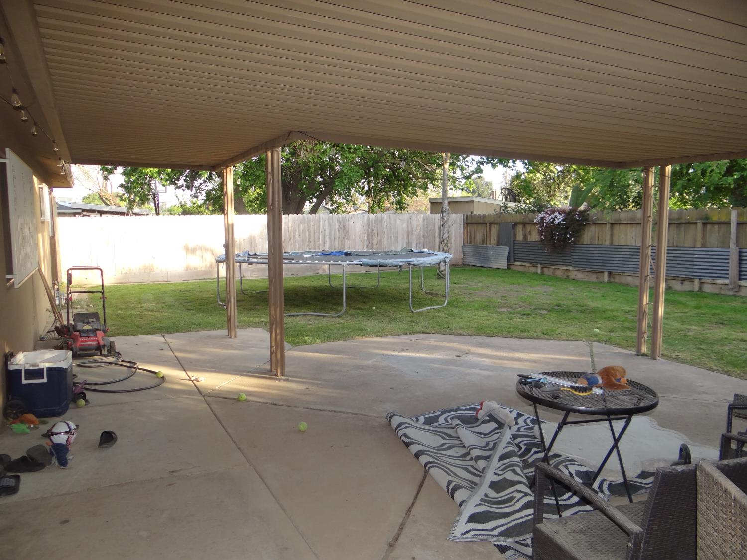 4445 N Emerson Ave, Fresno, CA 93705