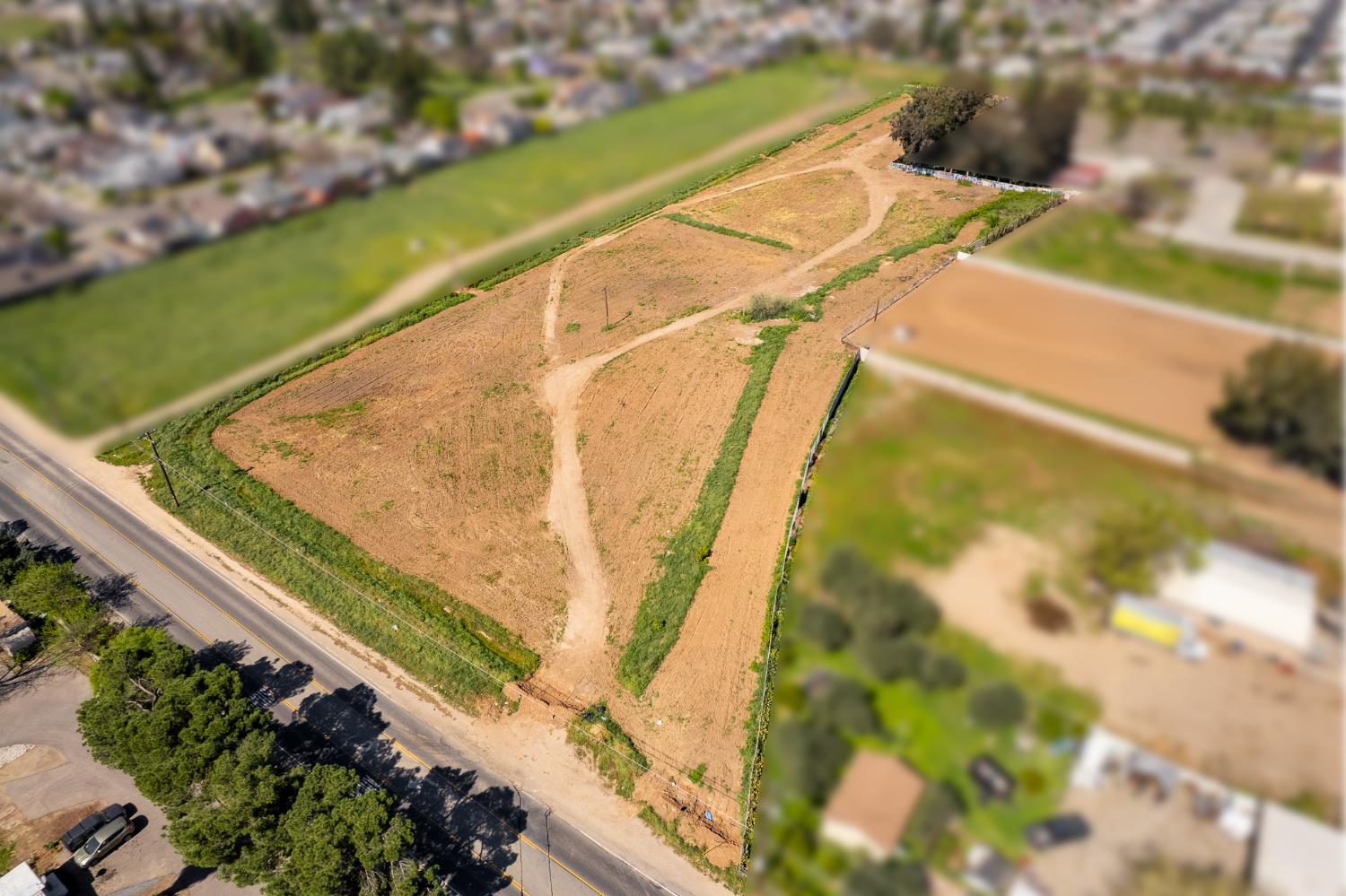 0 4.62AC Clinton Ave, Fresno, CA 93722