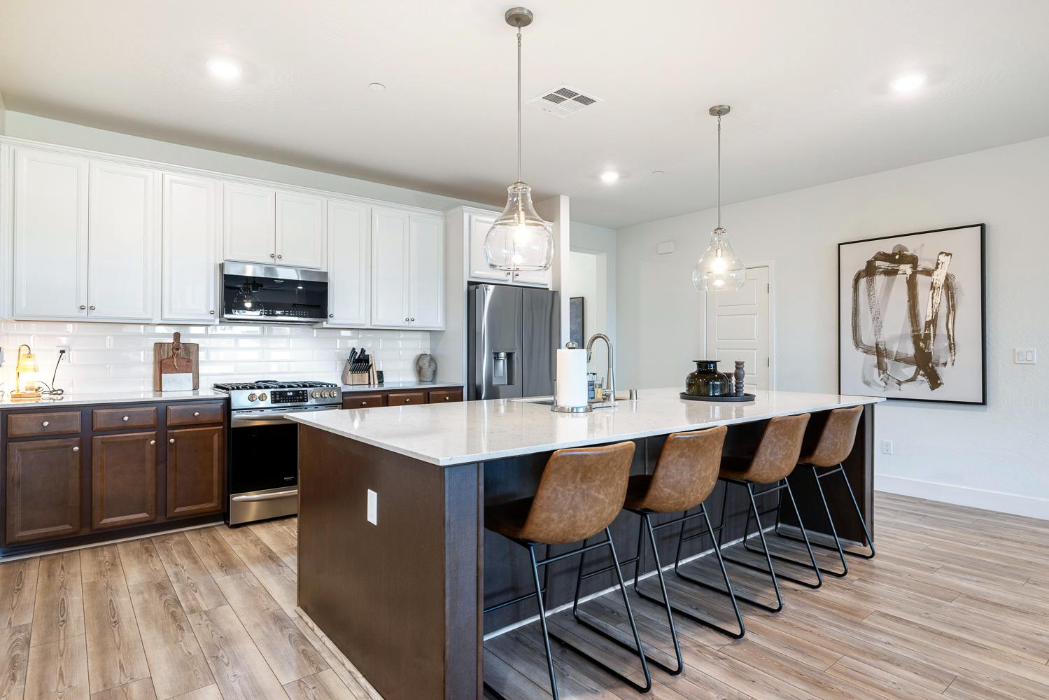 601 Wishon Ave W, Madera, CA 93636