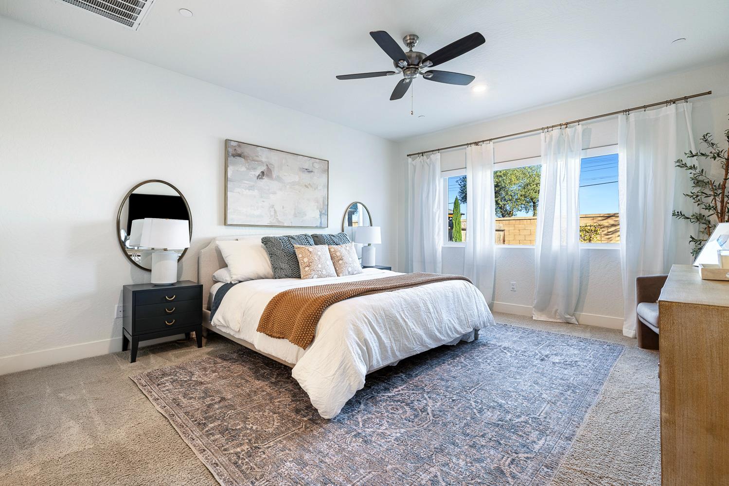 601 Wishon Ave W, Madera, CA 93636