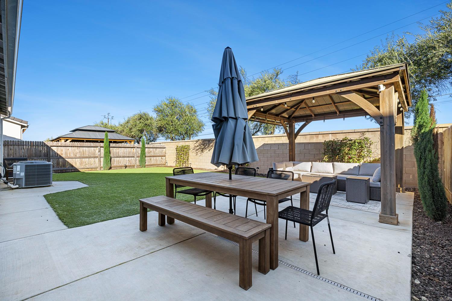 601 Wishon Ave W, Madera, CA 93636