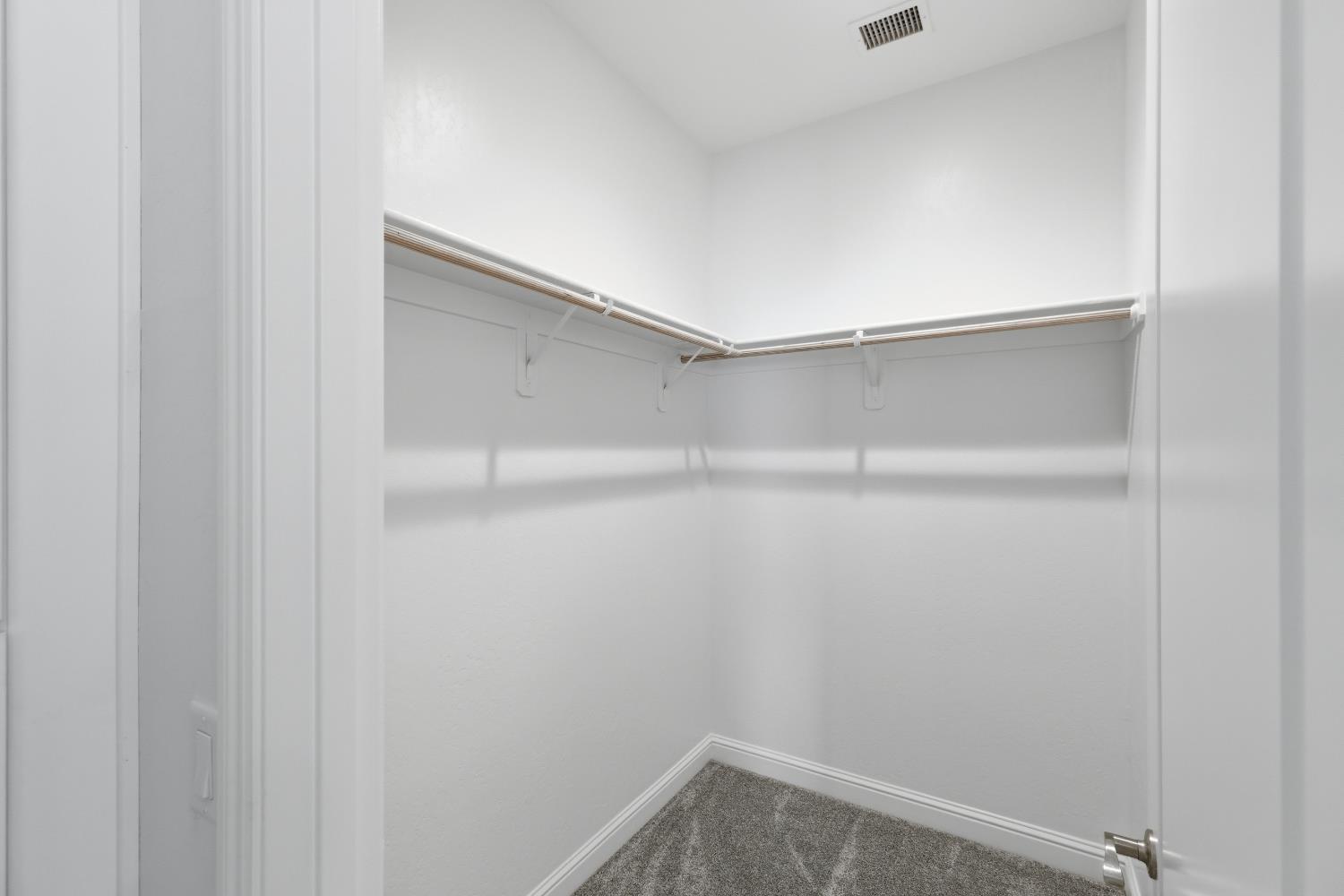 2937 22nd Ave, Kingsburg, CA 93631