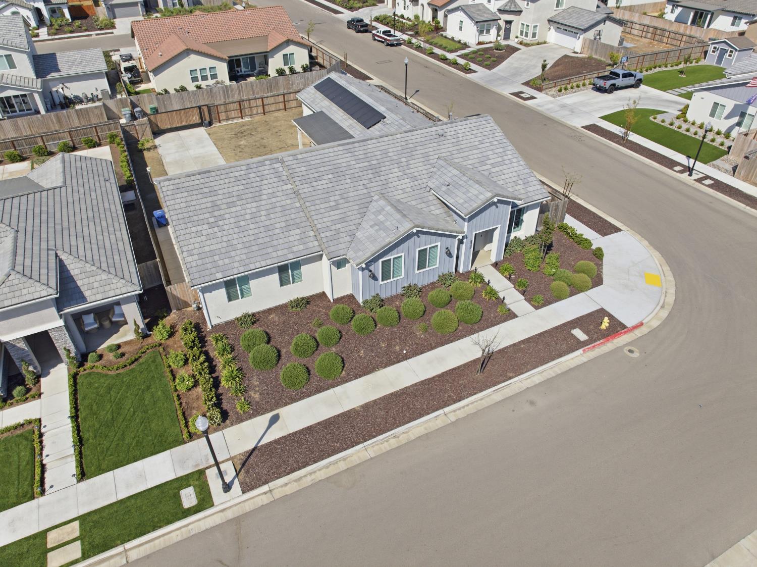 2937 22nd Ave, Kingsburg, CA 93631