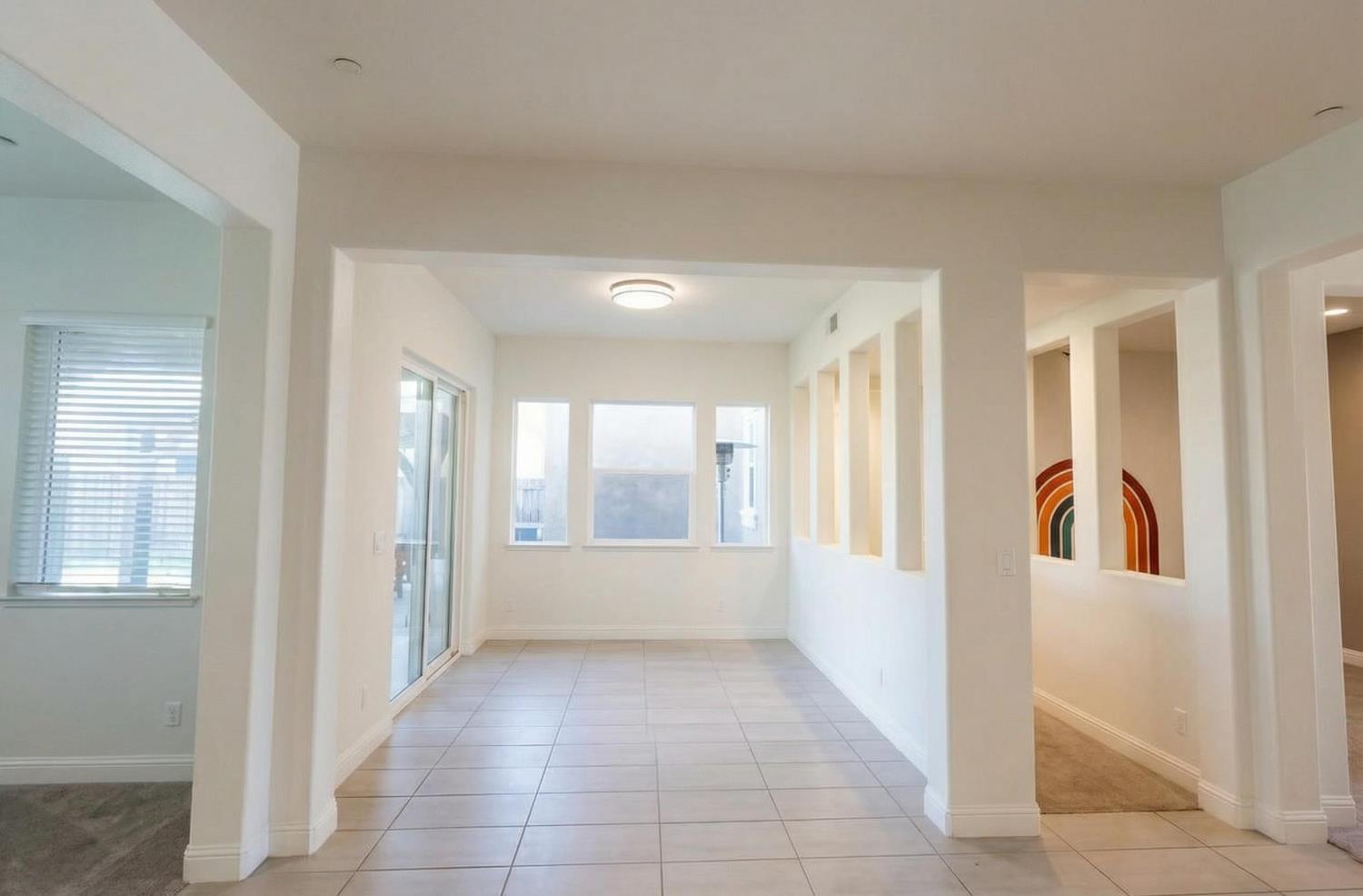 2051 Sierra Ave, Clovis, CA 93611