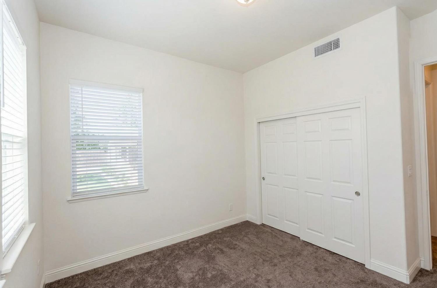 2051 Sierra Ave, Clovis, CA 93611