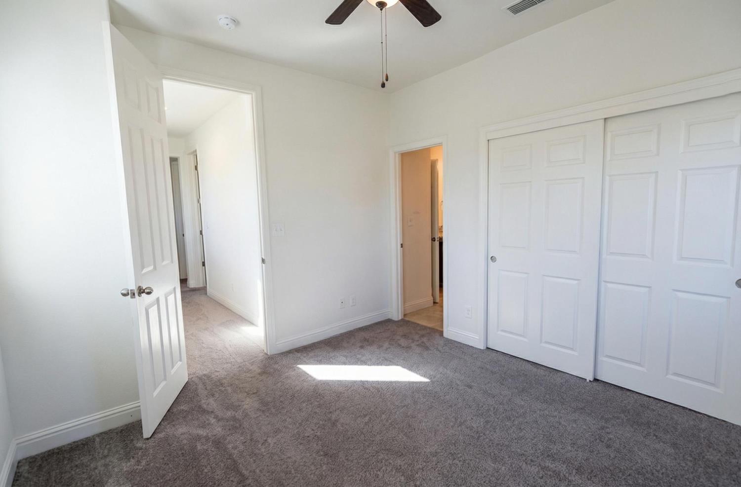 2051 Sierra Ave, Clovis, CA 93611