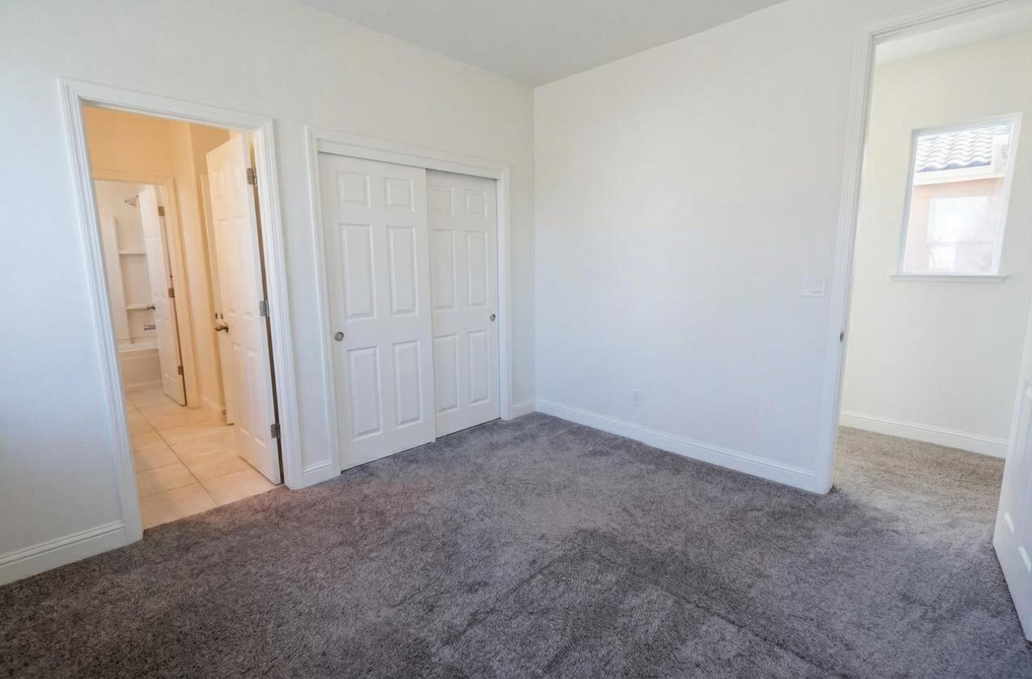 2051 Sierra Ave, Clovis, CA 93611