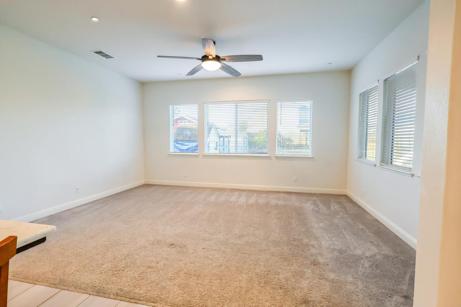 2051 Sierra Ave, Clovis, CA 93611