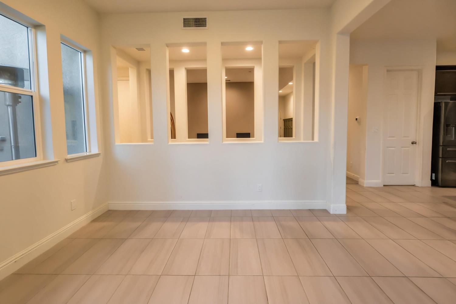 2051 Sierra Ave, Clovis, CA 93611