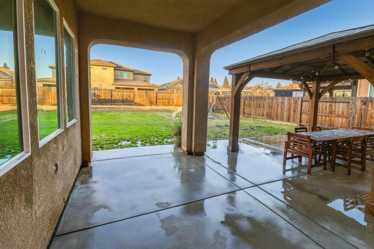 2051 Sierra Ave, Clovis, CA 93611