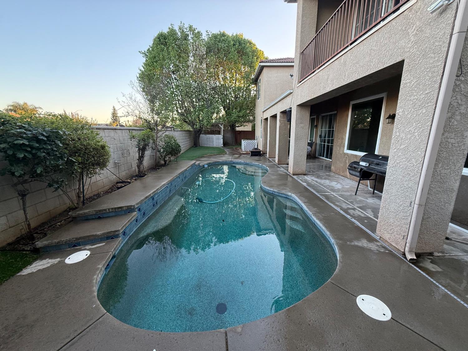 9615 N Willey Ct, Fresno, CA 93720