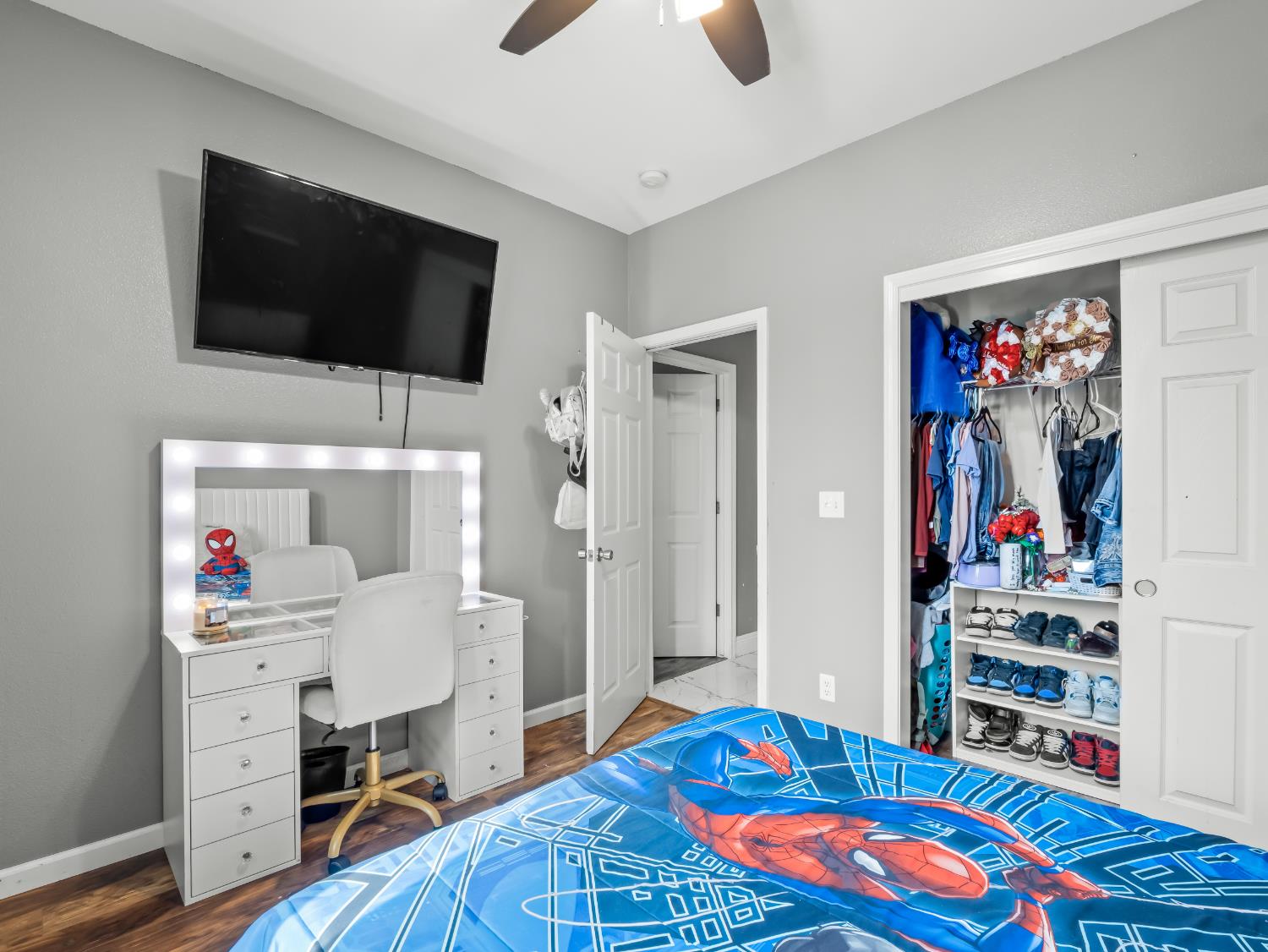 337 Ramona St, Orange Cove, CA 93646