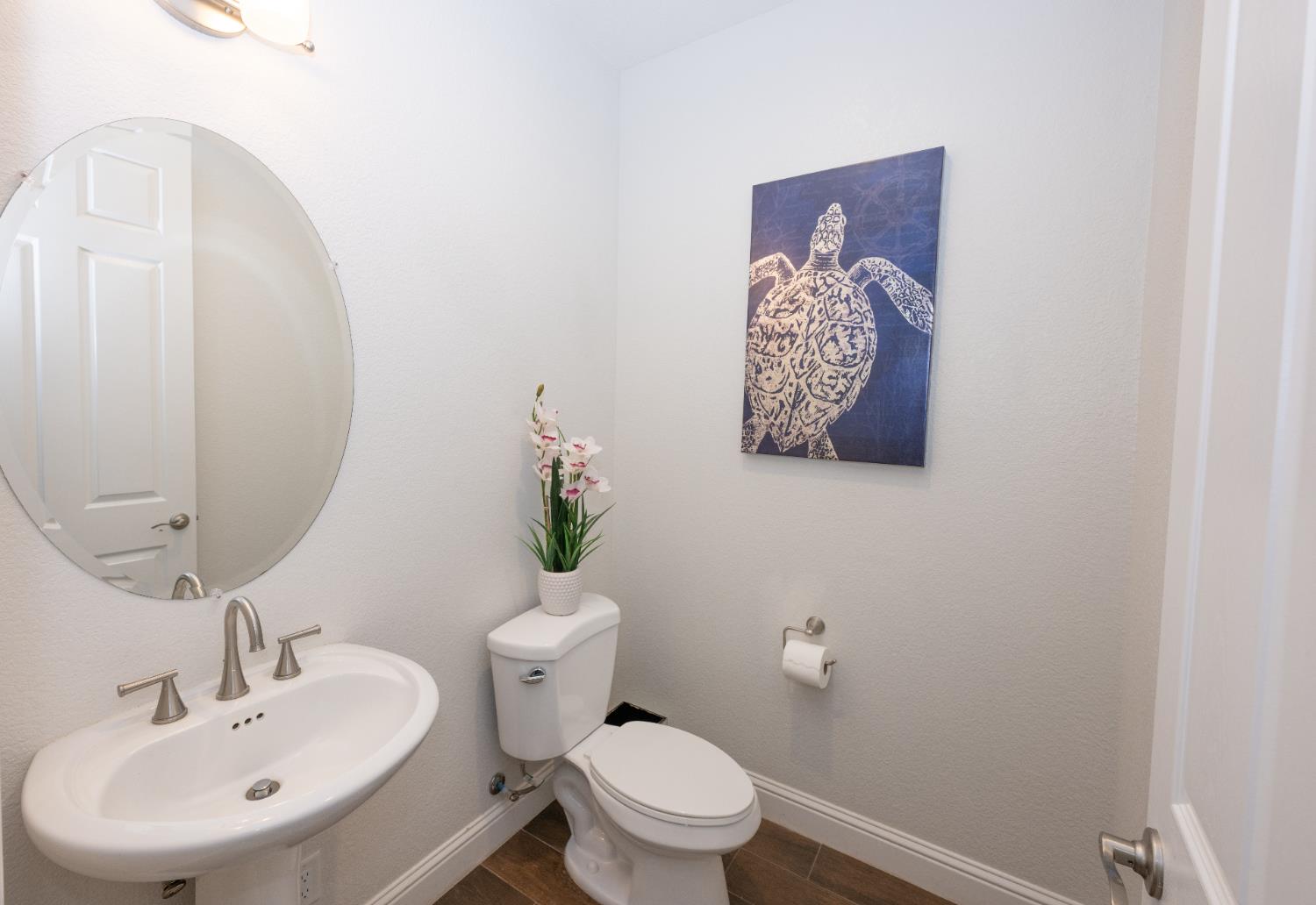 1645 E Benvenuto Dr, Fresno, CA 93730