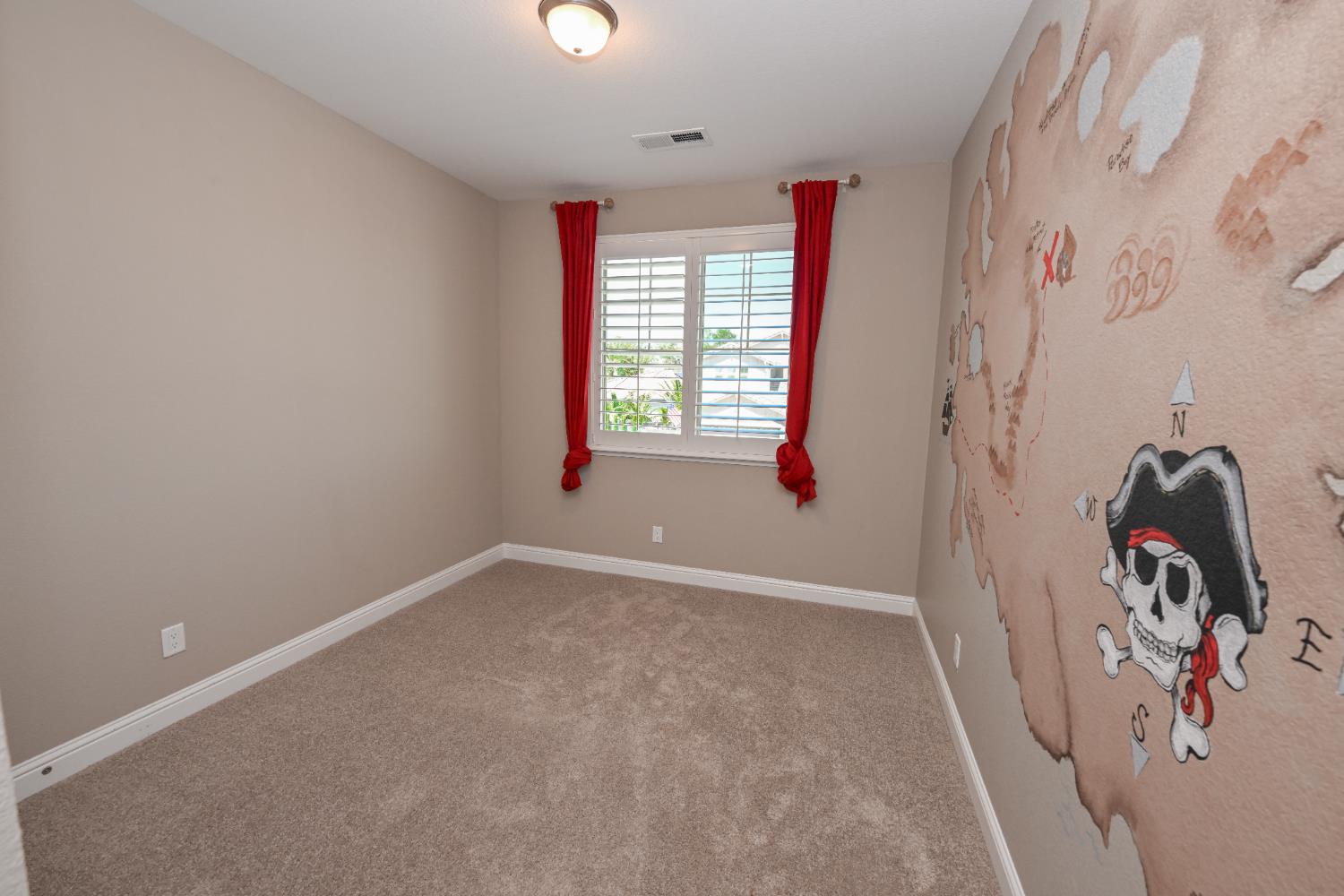 1645 E Benvenuto Dr, Fresno, CA 93730