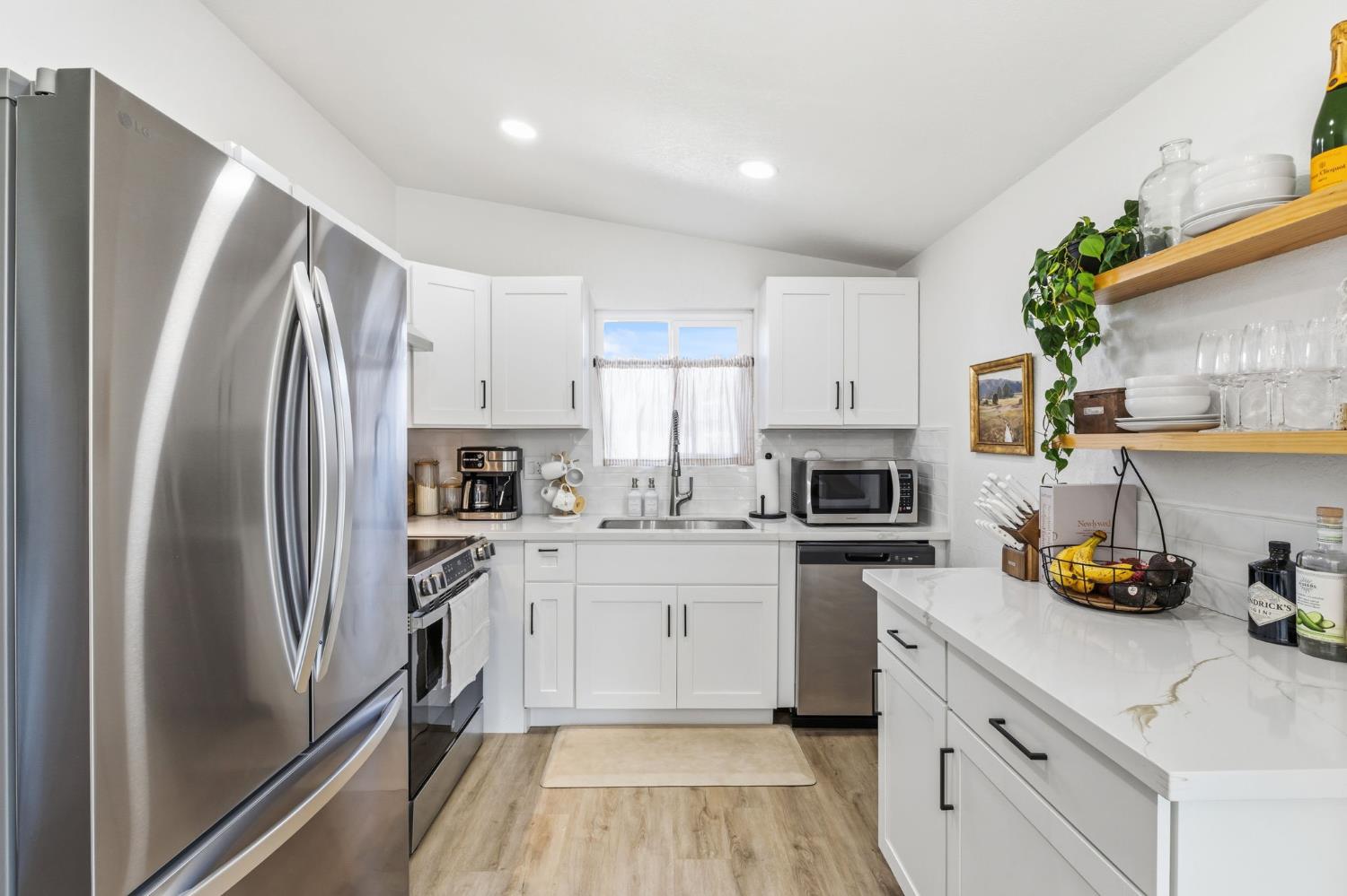 36 Santa Ana Ave, Clovis, CA 93612