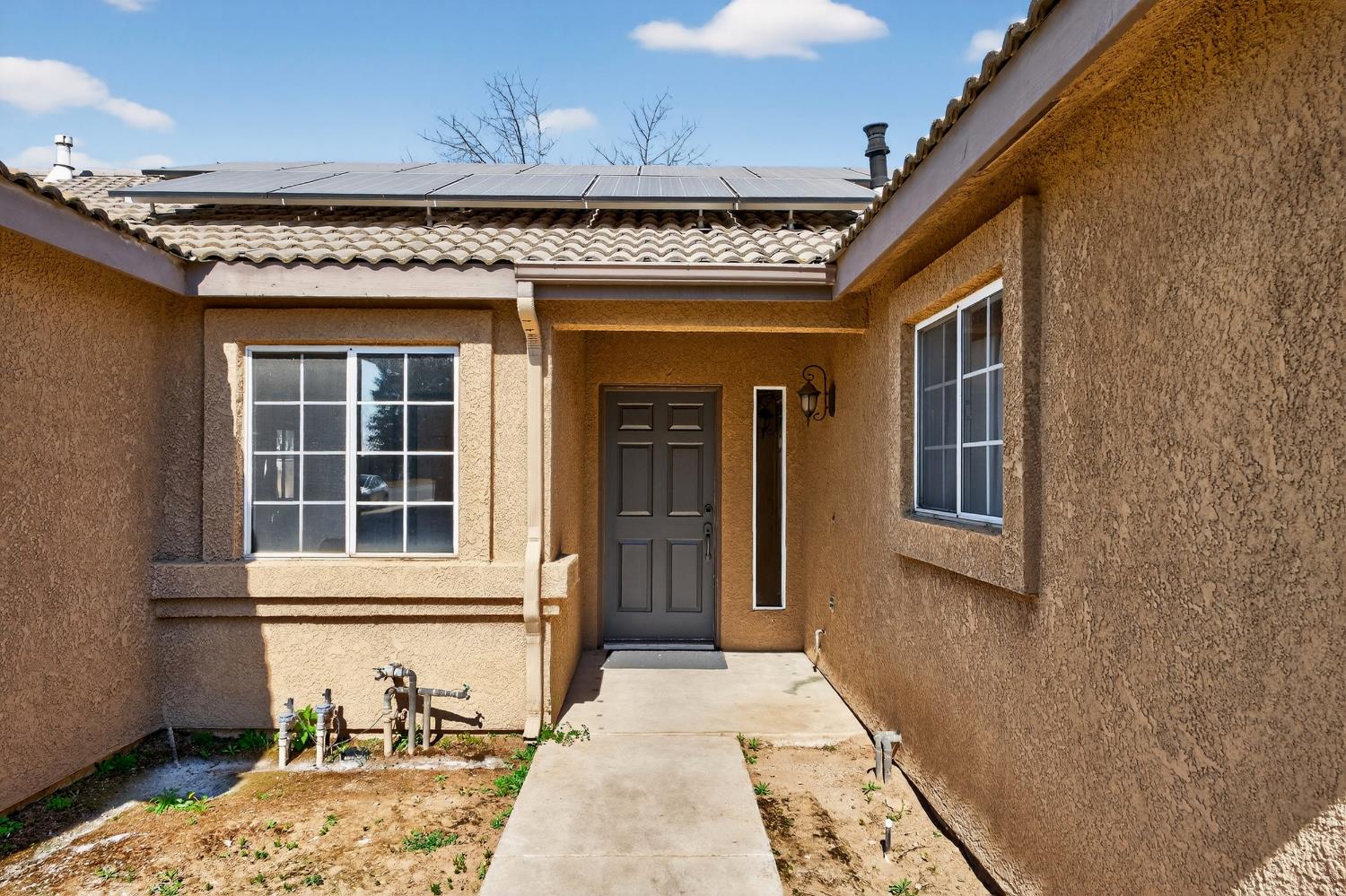 5427 N State St, Fresno, CA 93722