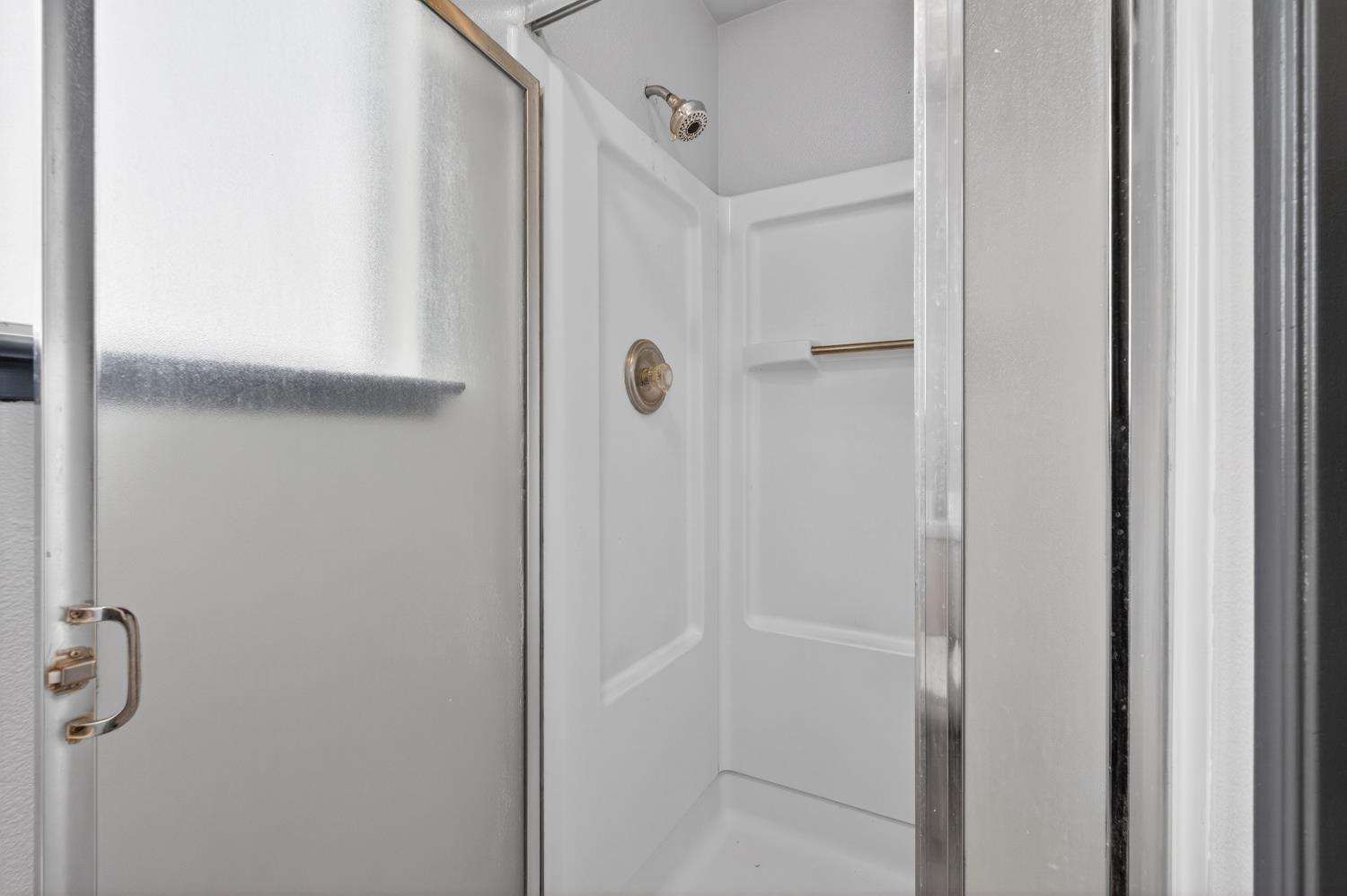 5427 N State St, Fresno, CA 93722