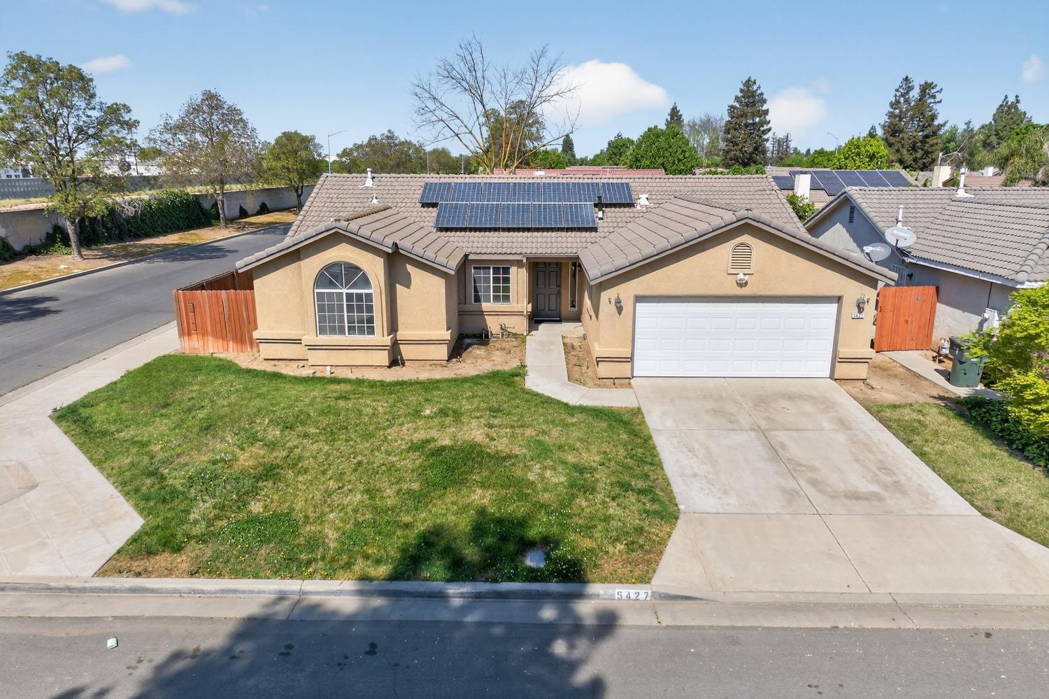 5427 N State St, Fresno, CA 93722