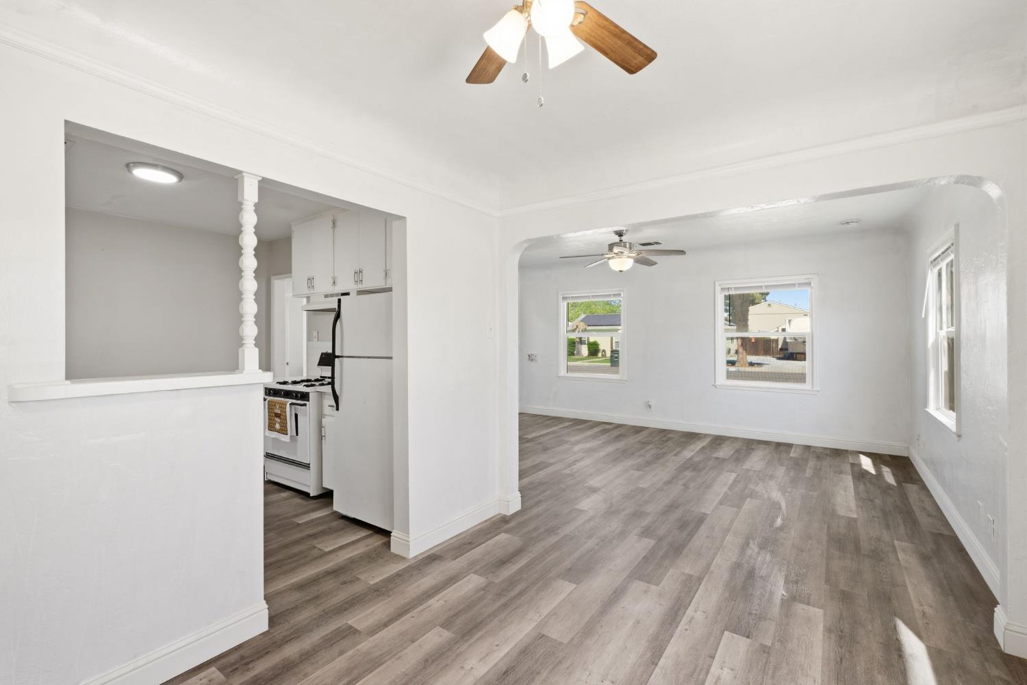 133 Oleander Ave, Lemoore, CA 93245