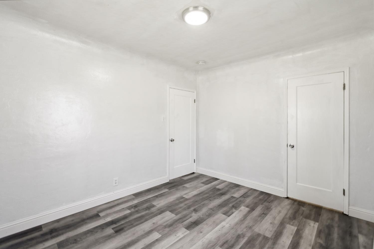 133 Oleander Ave, Lemoore, CA 93245