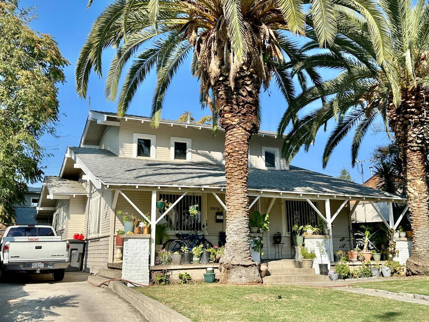 4585 E Balch Ave, Fresno, CA 93702