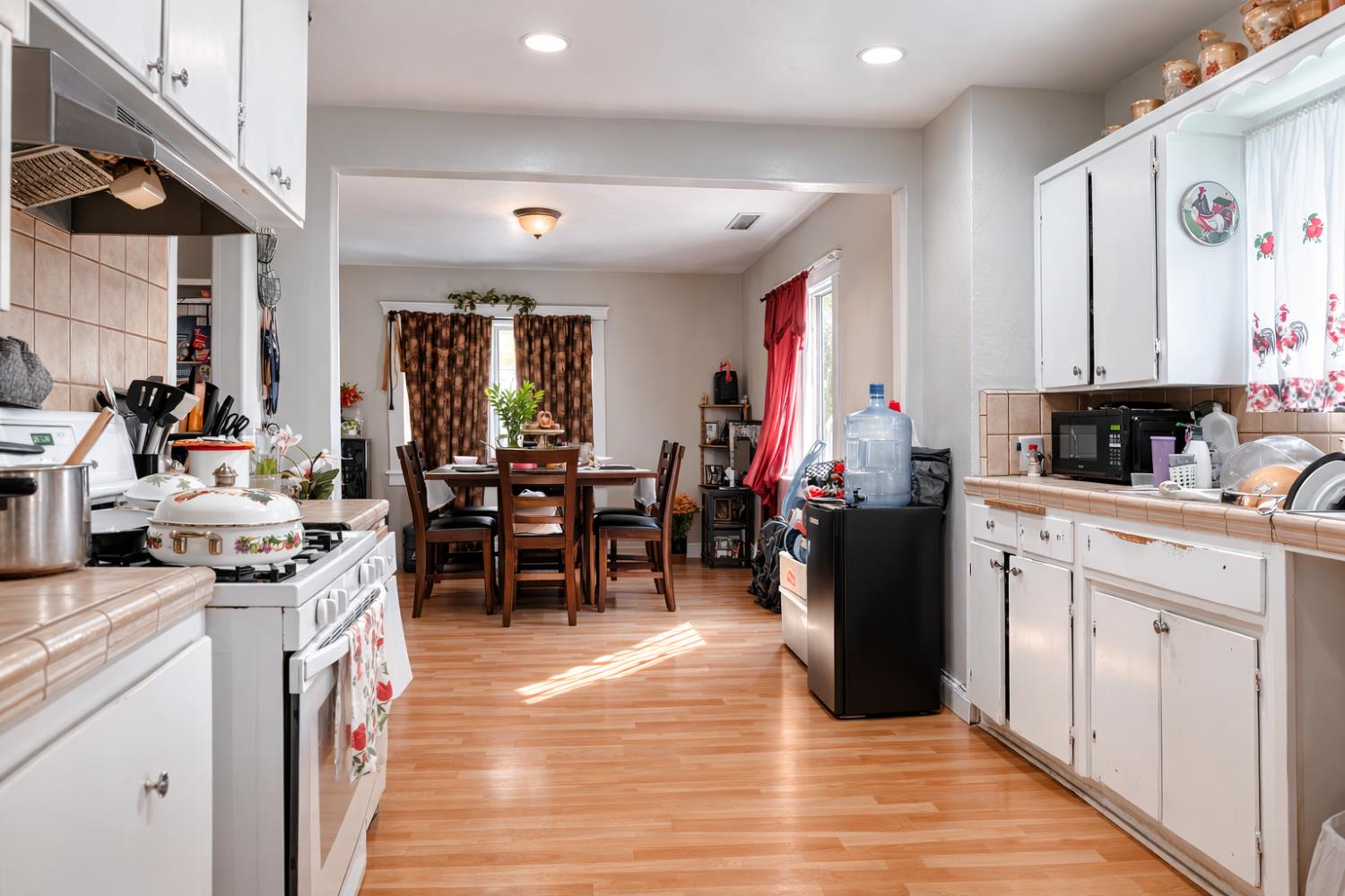 4585 E Balch Ave, Fresno, CA 93702