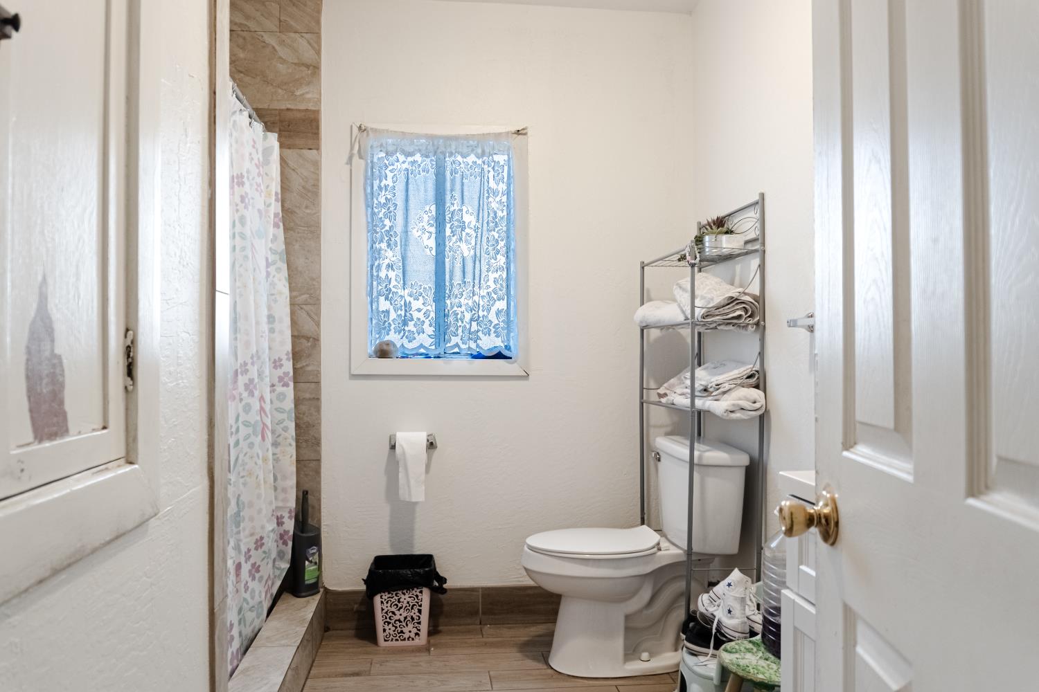 4585 E Balch Ave, Fresno, CA 93702