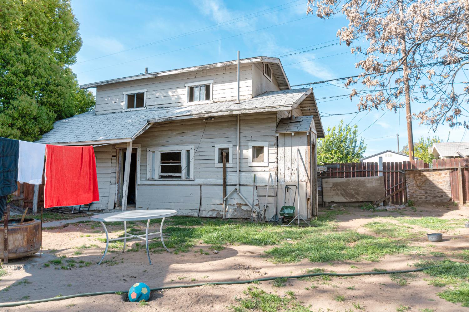 4585 E Balch Ave, Fresno, CA 93702