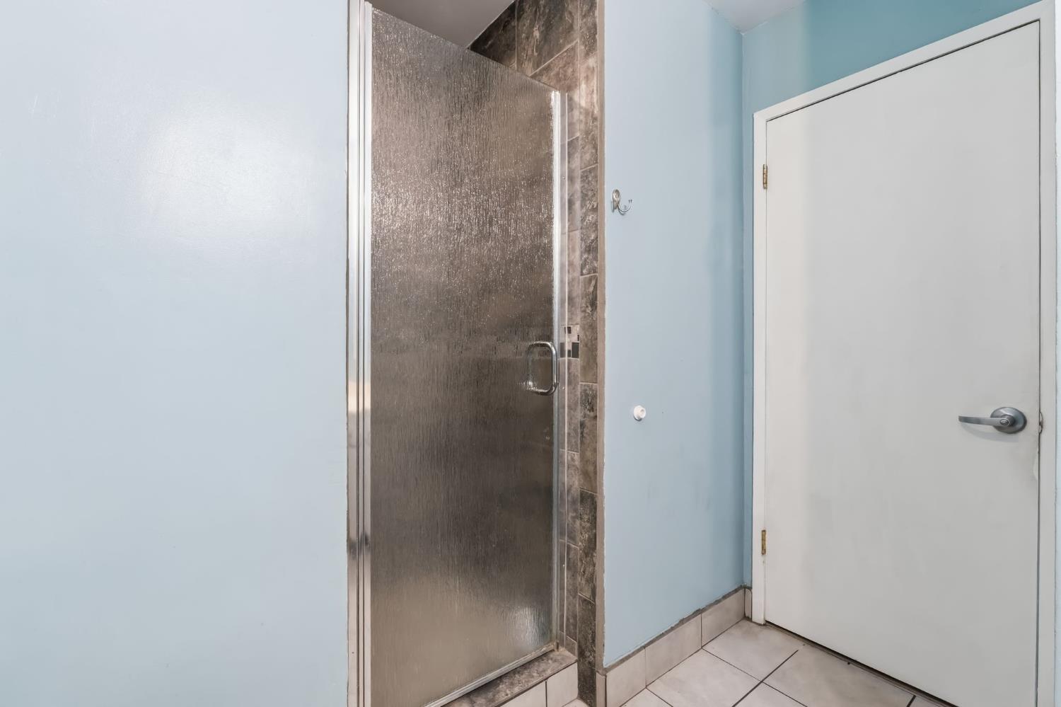 5850 E Ramona Ave, Fresno, CA 93727