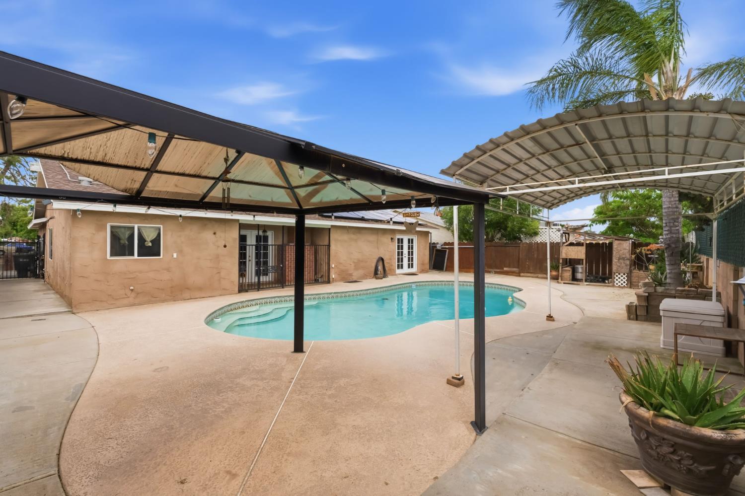 5850 E Ramona Ave, Fresno, CA 93727