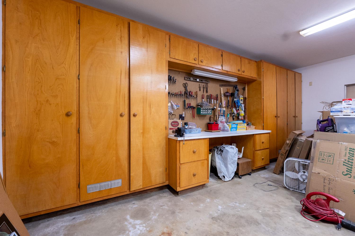 3263 E Rialto Ave, Fresno, CA 93726