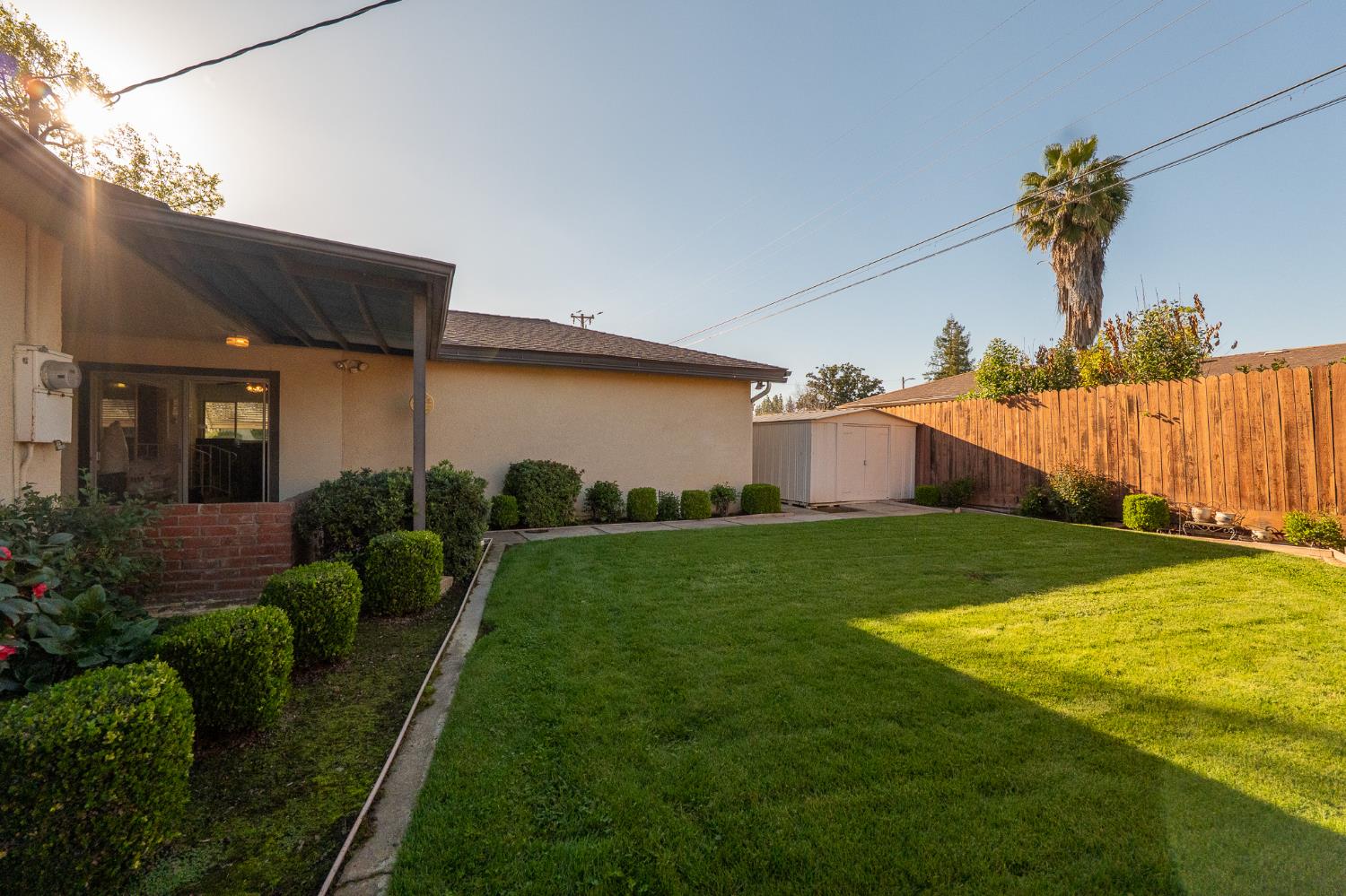 3263 E Rialto Ave, Fresno, CA 93726