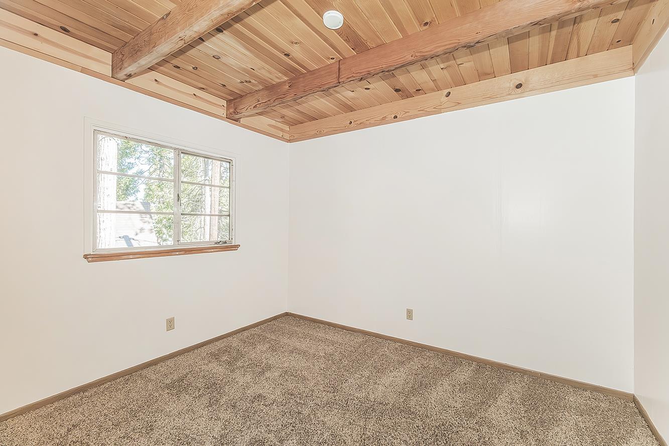 41604 Corlew Ln, Auberry, CA 93602