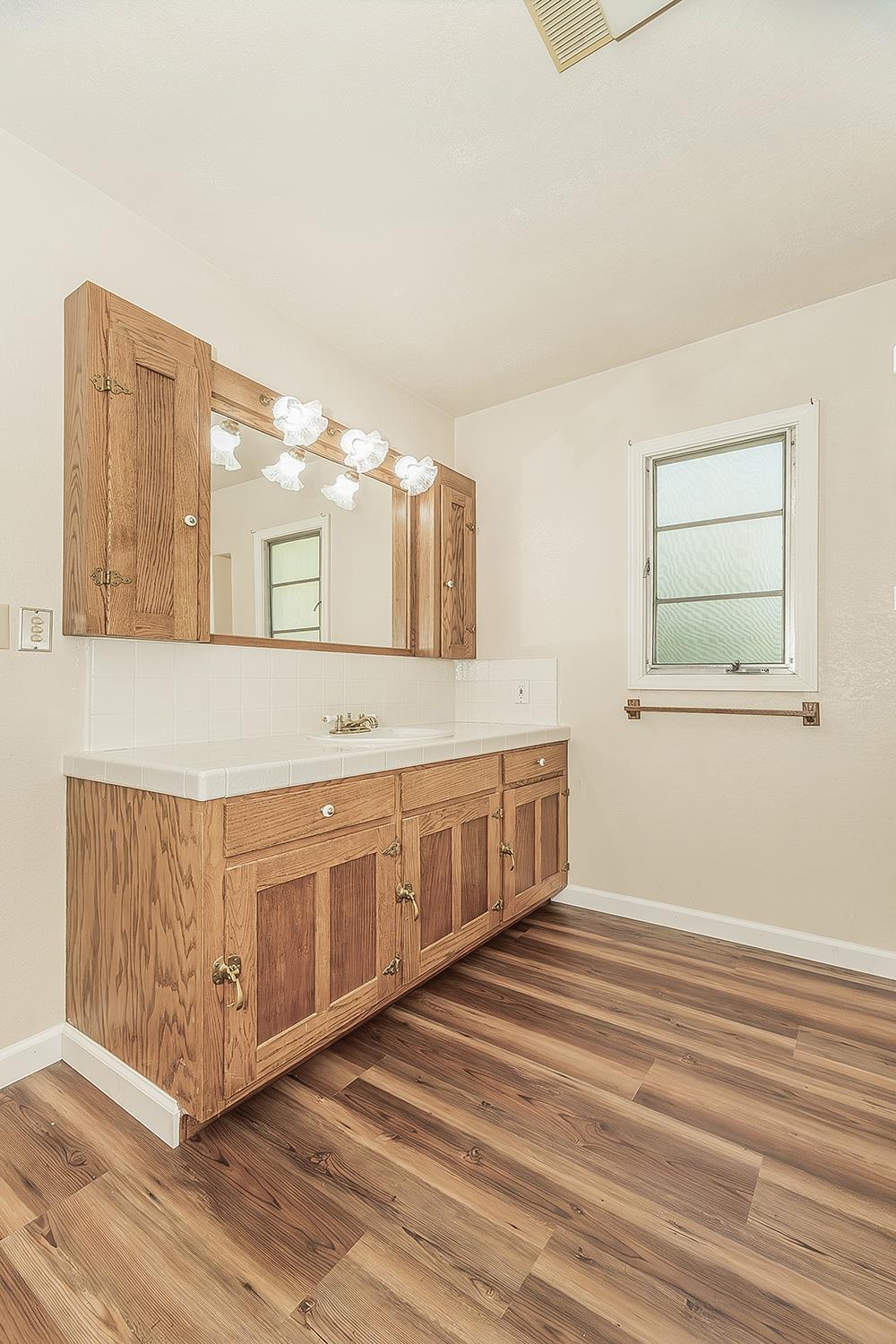 41604 Corlew Ln, Auberry, CA 93602