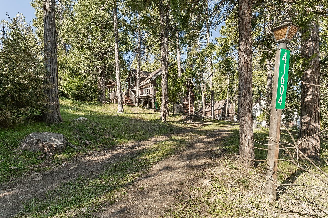 41604 Corlew Ln, Auberry, CA 93602