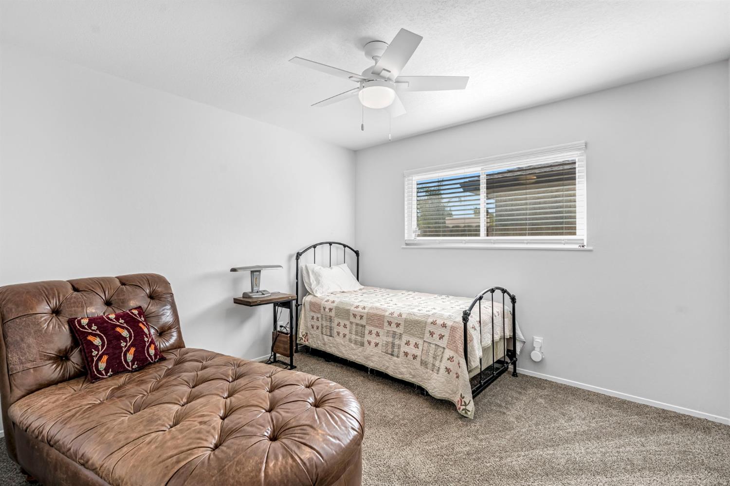 1263 E Ellery Ave, Fresno, CA 93710