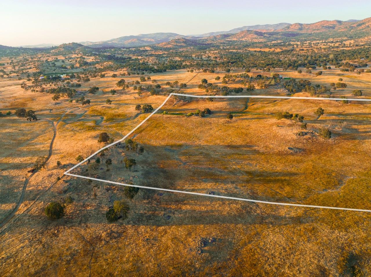 2553 Old Highway, Catheys Valley, CA 95306