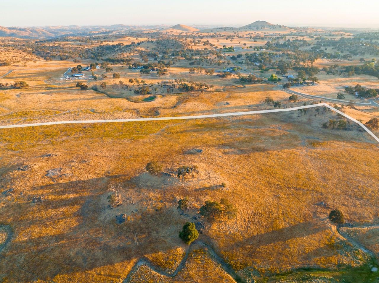 2553 Old Highway, Catheys Valley, CA 95306