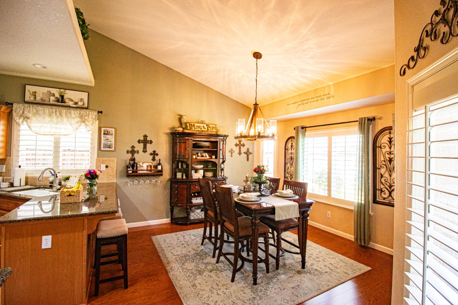 3156 N Arroyo Ave, Fresno, CA 93727