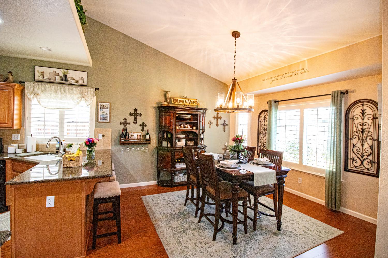 3156 N Arroyo Ave, Fresno, CA 93727