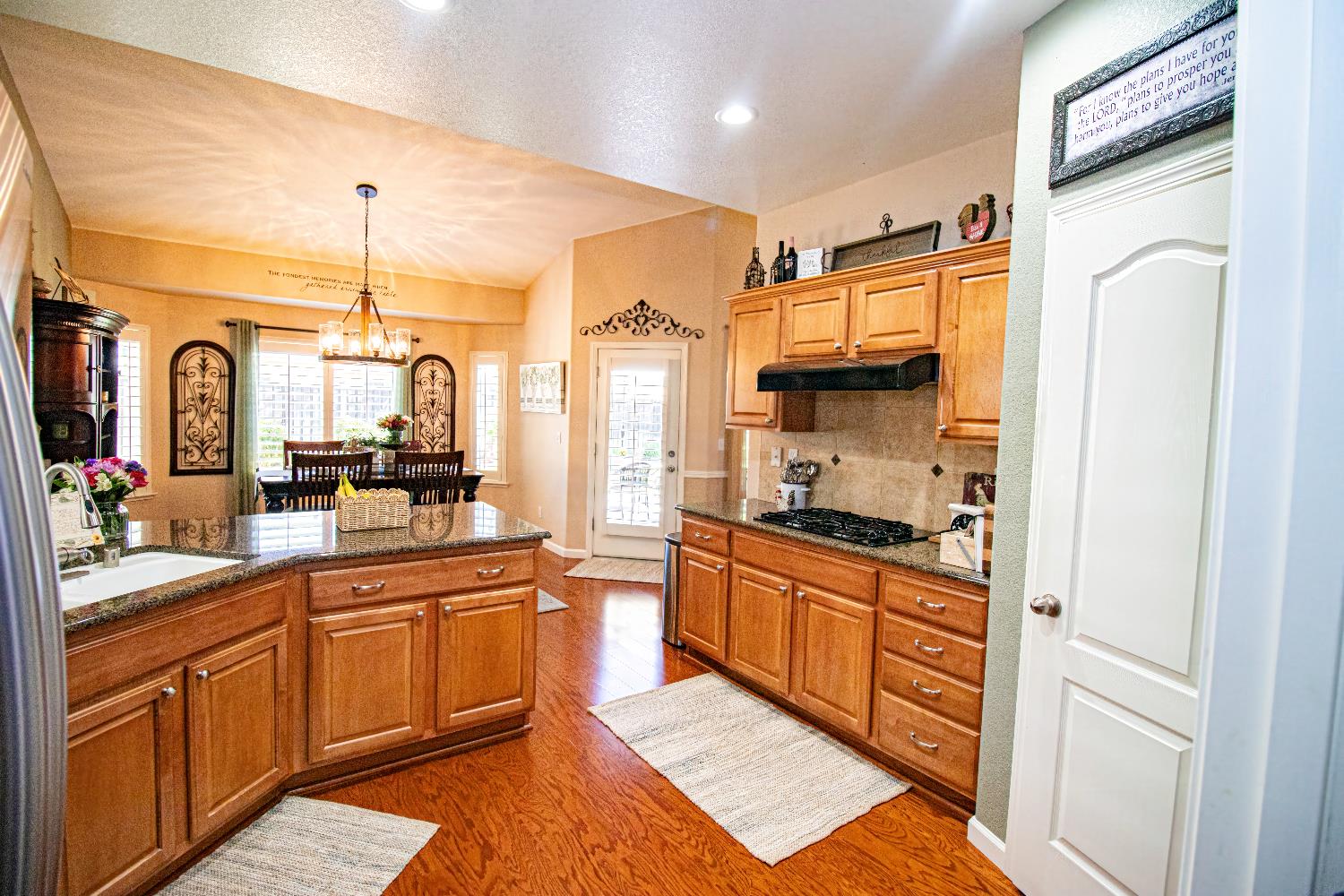 3156 N Arroyo Ave, Fresno, CA 93727