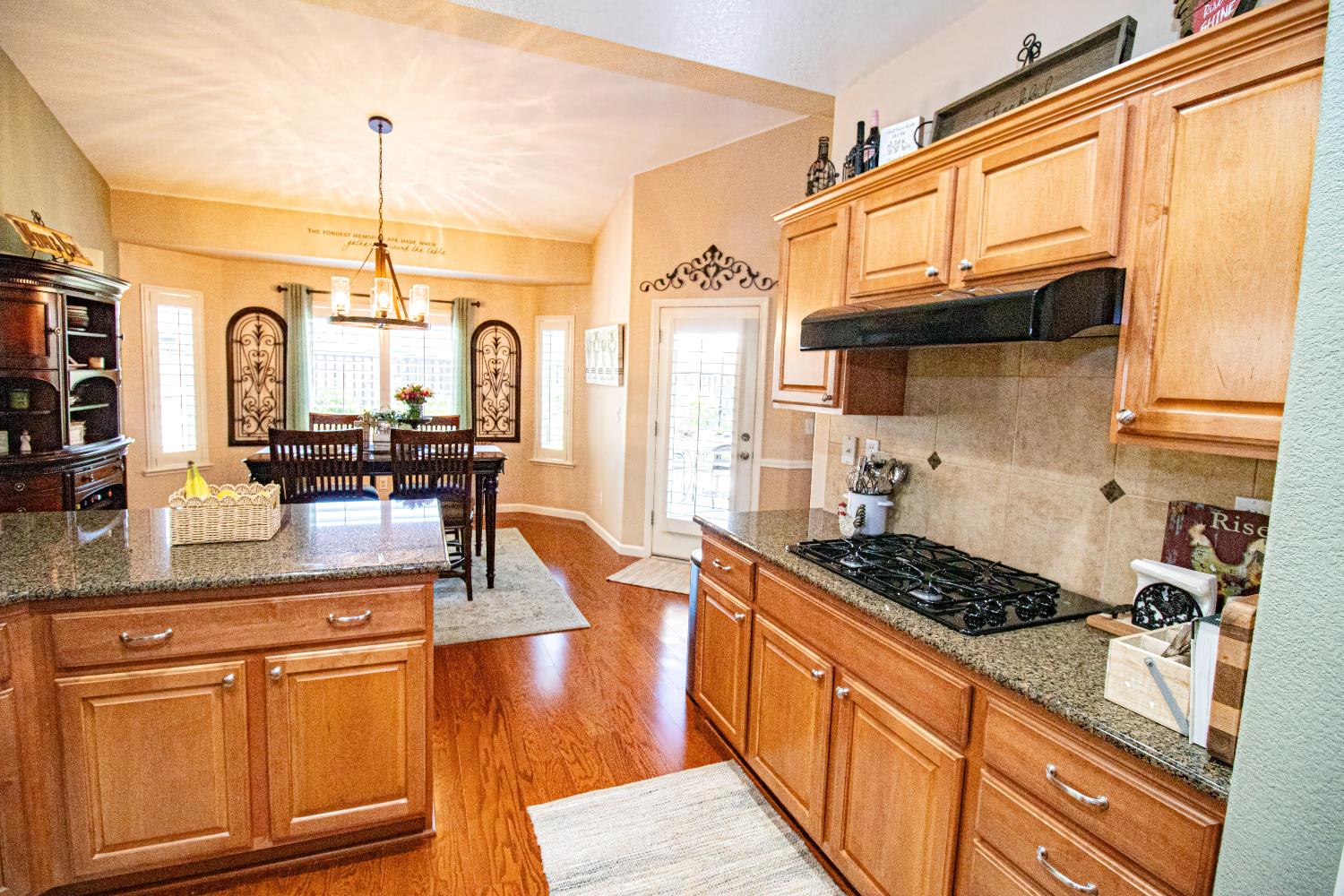 3156 N Arroyo Ave, Fresno, CA 93727