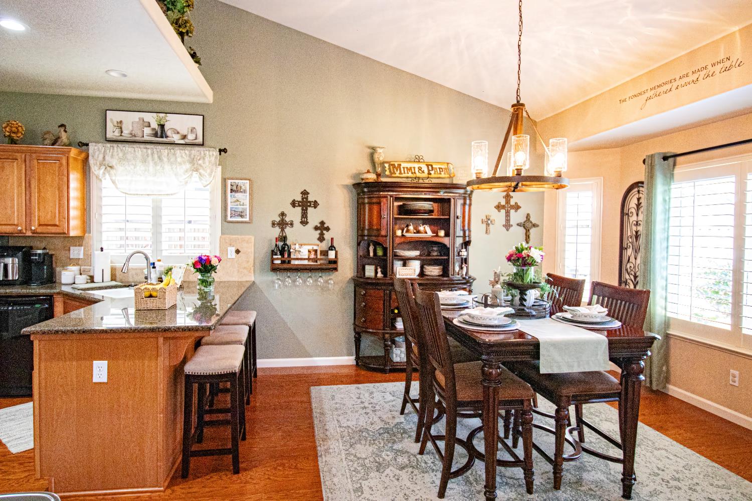 3156 N Arroyo Ave, Fresno, CA 93727