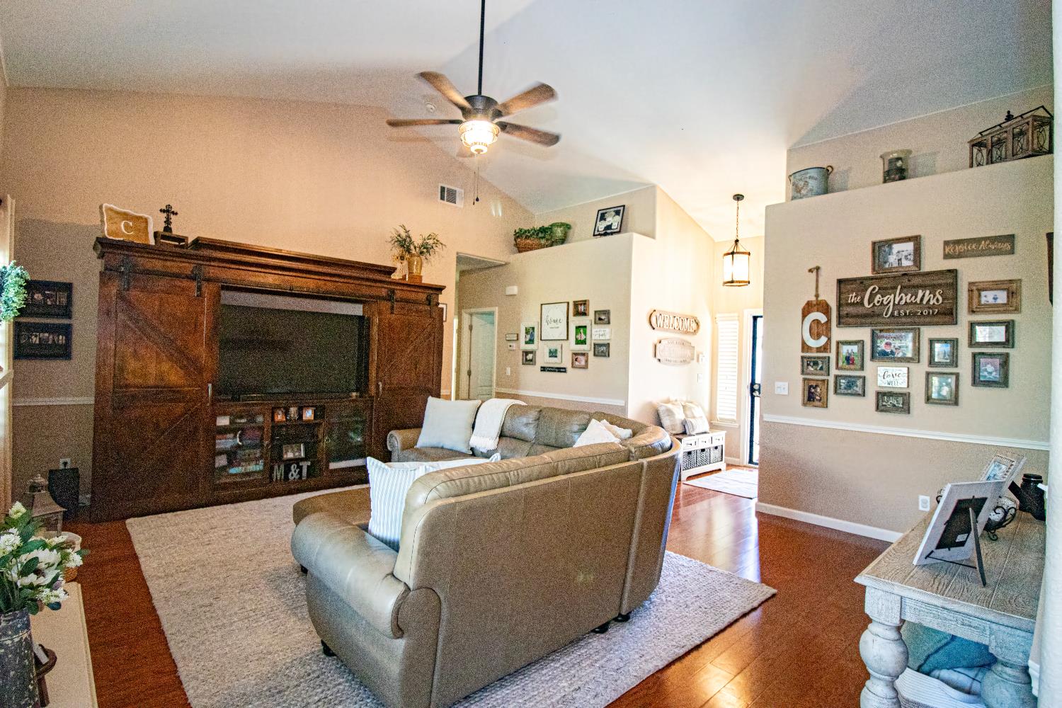 3156 N Arroyo Ave, Fresno, CA 93727